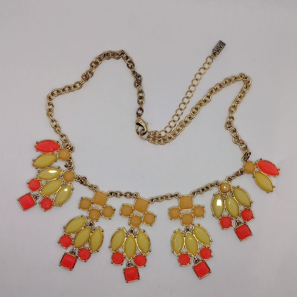 ViVI Gold Tone Coral Yellow Statement Necklace Bib Necklace - Picture 2 of 4